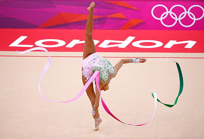 Moda y deporte: Evgenia Kanaeva, gimnasia rítmica. Ganadora del oro olímpico por segunda vez consecutiva. En su país, Rusia, ha rodado un anuncio para Pantene. 