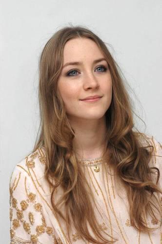 Saoirse Ronan, reina de los escoceses