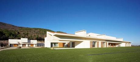 Viviendas A-cero situadas en un valle