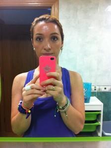 con brillos faciales