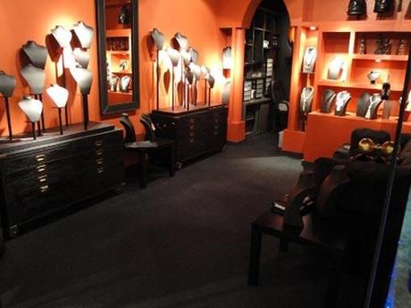 Un viaje a lo exótico y desconocido a través del arte Tribal en la galería Raquel y Guilhem Montagut