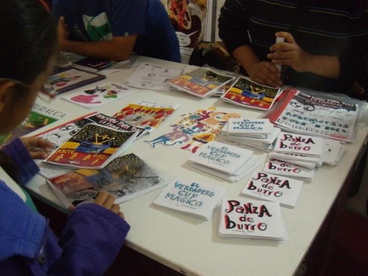 Fotos de la feria de fanzines en la Fil 2011