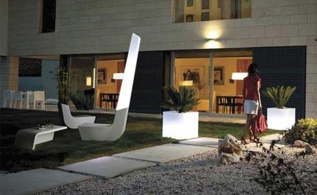 A-cero Projects Os presentamos nueva barra, lámpara y macetero para la colección Wing de VONDOM, diseñados por A-cero