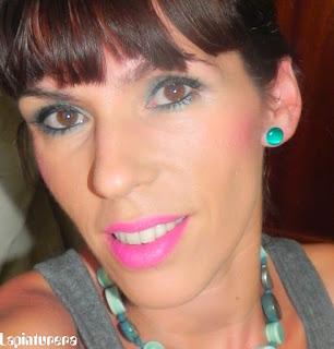 Conjuntando: turquesa para darle vida al gris