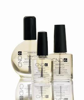 SolarOil de CND cuida tus cutículas