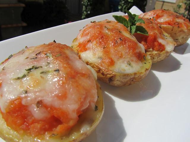 Patatas rellenas de pizza