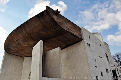 LE CORBUSIER: CAPILLA DE NOTRE DAME DU HAUT, RONCHAMP (II)