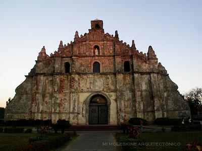 ARQUITECTURA COLONIAL EN FILIPINAS (3) ILOCOS ARQUITECTURA COLONIAL EN FILIPINAS (3) ILOCOS