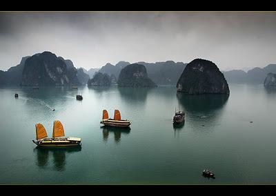 LA BAHÍA DE HA LONG, VIETNAM