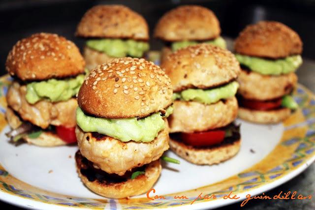 Infernales mini-hamburguesas de pavo con guacamole