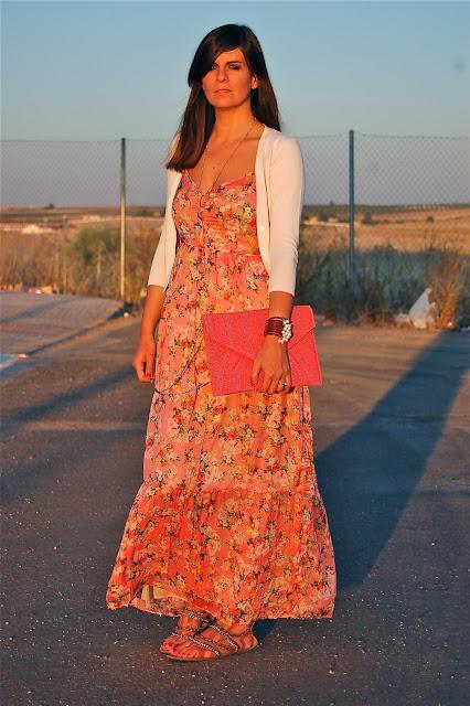 DE JAPONESES Y FLORES