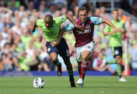 Nolan da el martillazo de salida para el West Ham