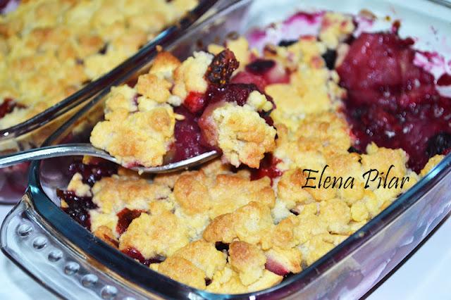 Crumble de Manzana y Frutos Rojos