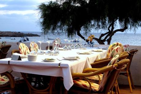 La mejor terraza del sur de Mallorca Hostal Playa Colònia de Sant Jordi