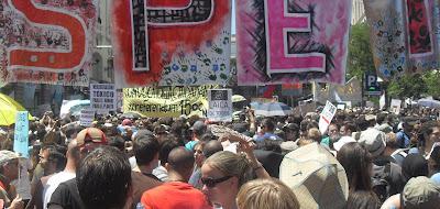 ¿DONDE ESTA LA DEMOCRACIA?