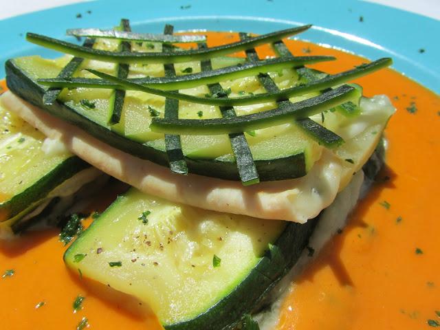 San jacobos de calabacín con salsa marinera