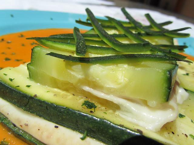 San jacobos de calabacín con salsa marinera