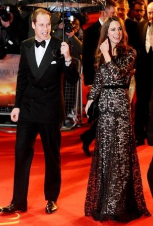 Kate Middleton y su parecidísima figura de cera vestida de Temperley London