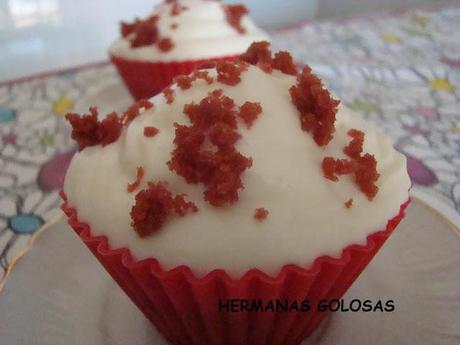 RED VELVET CUPCAKES