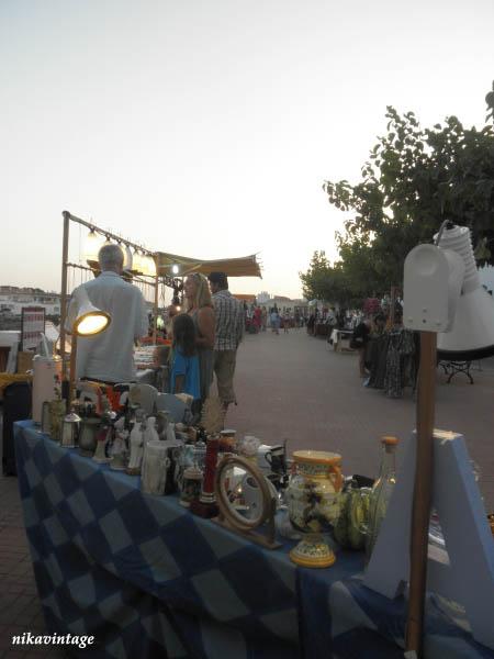 Penúltimo mercado al lado del mar