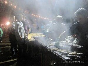 Noche Noite Celta Porcia, El Franco: Sardinada