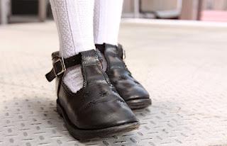 Recomienda IMSS a niños en edad escolar usar calzado adecuado para evitar deformaciones