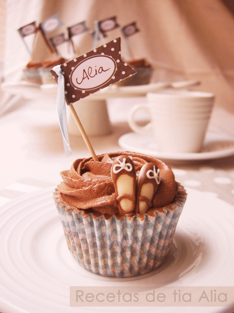 Cupcakes de vainilla con buttercream de trufa