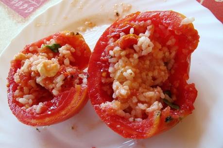 Tomate con texturas de tomate después