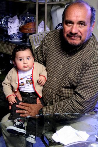 Relacionan la edad paterna con enfermedades infantiles