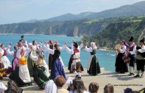 La Regalina en Cadavedo, Valdes: Bailes regionales