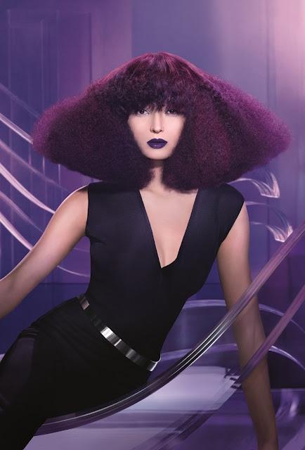 LLUVIA , PELUQUERIA Y BUENA COMPANIA EN EL WELLA ESTUDIO