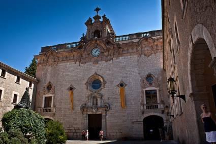 Monasterio de Lluc Monasterio de Lluc