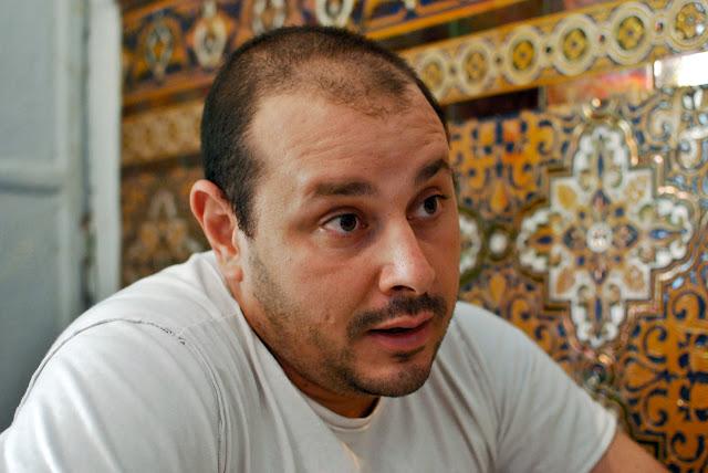 “Donde no hay una experiencia social acumulada y compartida, están todos atomizados”