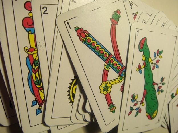 Un as de espadas jugado en la última mano...