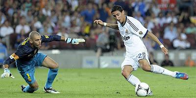 Iniesta deslumbra y Valdés la pifia ante un Madrid efectivo (3-2)