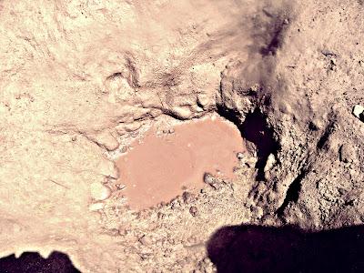 Pequeños placeres: lodos en la playa