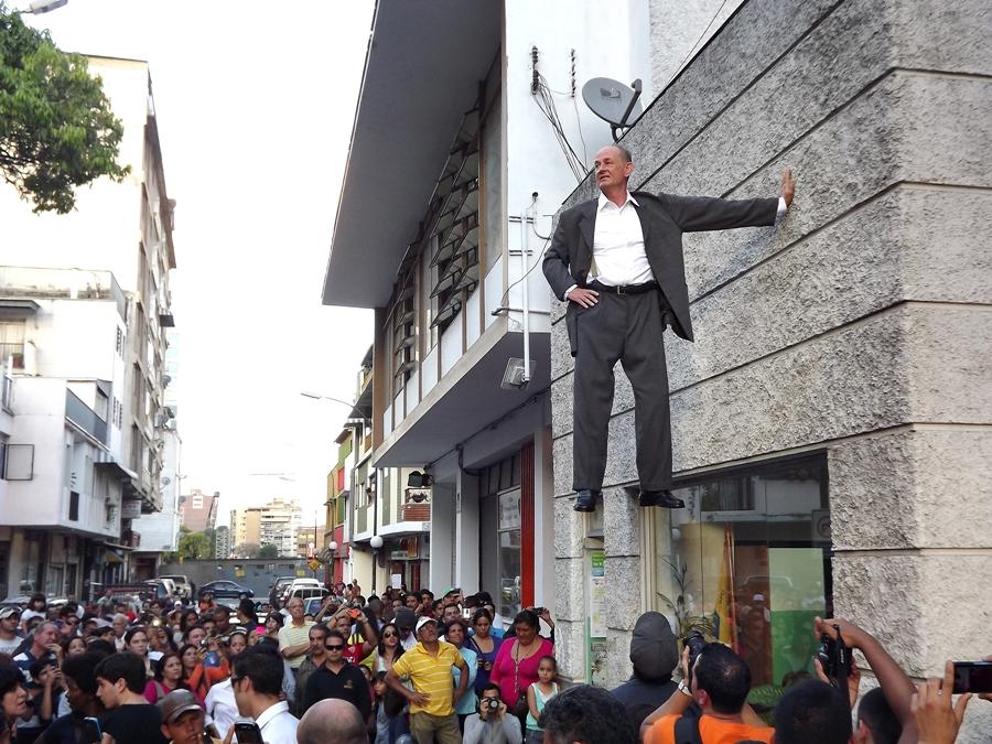 Modalterna.Eventos.POR EL MEDIO DE LA CALLE