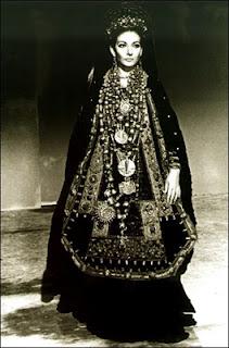 Las joyas bere-ber de las virgenes católicas