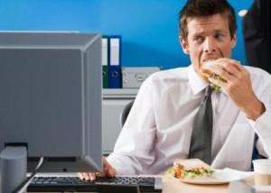 La Comida Se Vuelve Veneno Cerca De La Computadora