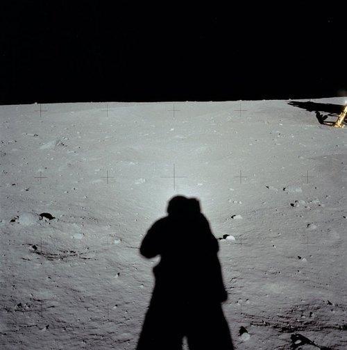nevver:

RIP, The first photographer on the Moon