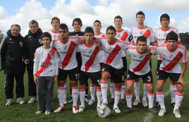 Las inferiores se fueron invictas de Ezeiza