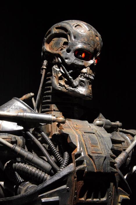 Las Tecnologicas: Estados Unidos evalúa una posible “guerra con robot para el 2025″