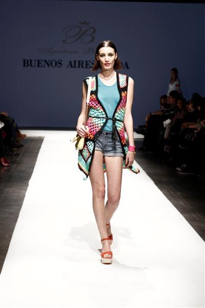 AGOSTINA BIANCHI EN BUENOS AIRES MODA + SELECCIONADA PARA FERIA DISENO DE TOKIO