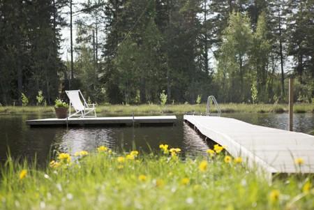 techo de madera blanco suelo de madera blanco suelo de madera sillas hormiga sillas fritz hansen sillas eames sillas arne jacobsen sillas ant muebles nórdicos muebles eames Estilo nórdico de vacaciones estilo nórdico diseño de interiores diseño danés muebles decorar casas decoración vacaciones decoración nórdica decoración muebles de diseño decoración espacios diáfanos decoración de paredes decoración de interiores cocina moderna abierta blog interiores blog decoración 