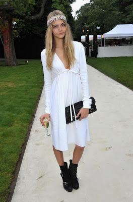 Poppy vs. Cara Delavigne