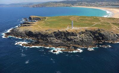 FAROS DE GALICIA: DE LA TORRE DE HÉRCULES AL FARO DE LA ISLA PANCHA EN RIBADEO