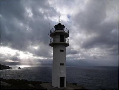 FAROS DE GALICIA: DE LA TORRE DE HÉRCULES AL FARO DE LA ISLA PANCHA EN RIBADEO