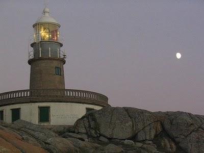 FAROS DE LA COSTA GALLEGA: LAS RÍAS BAJAS