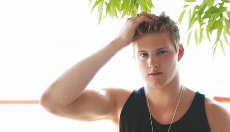 Alexander Ludwig se enrola en Lone Survivors