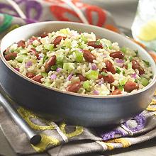 Saludable ensalada de arroz integrar y verduras